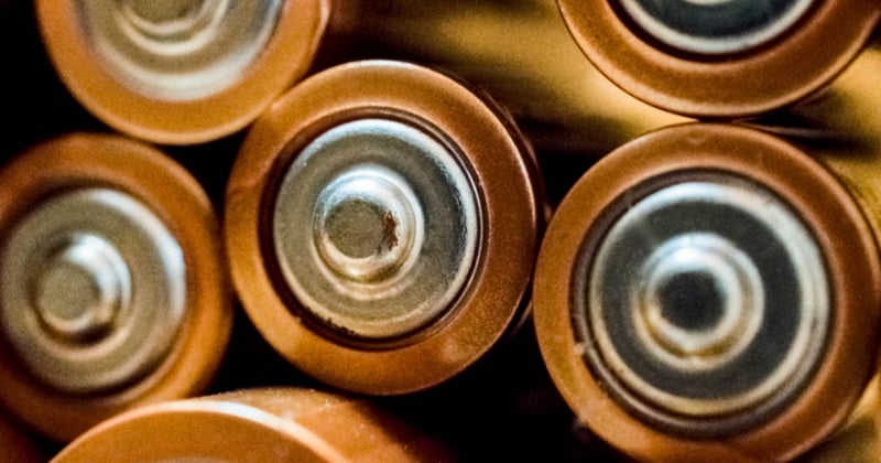 Les batteries solides arrivent en série : la révolution qui va tout changer