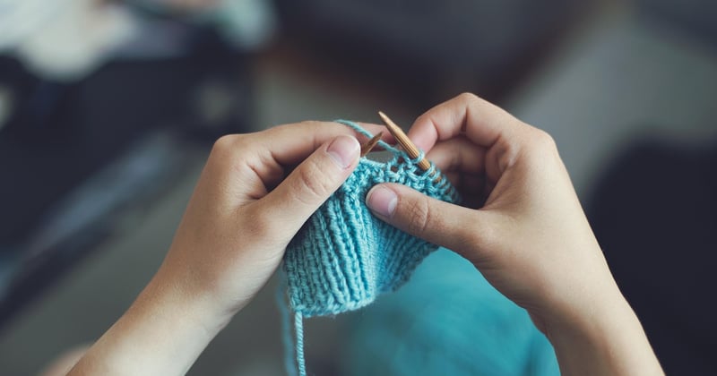 Les femmes et le retour du tailleur : l'arme fatale du vestiaire
